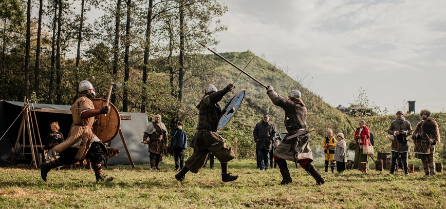 Atkuriamosios istorijos festivalis KAUKAI