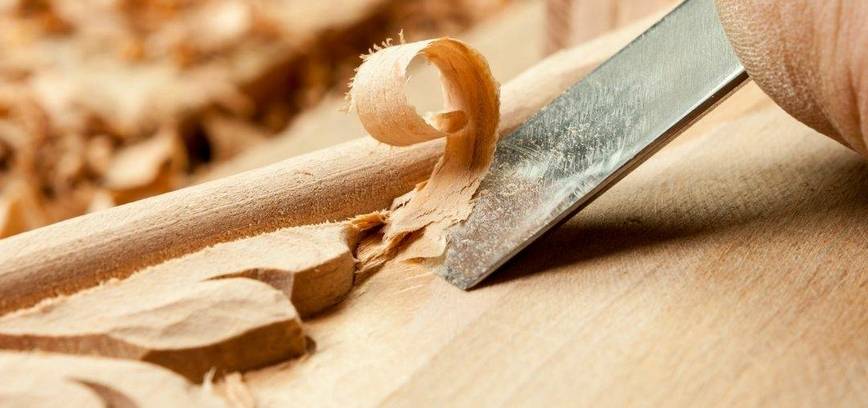 Tarpvalstybiniame plenere Kurnėnuose kultūros paveldas atgis medžio drožėjų rankose