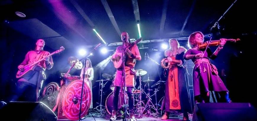 Grupės Hansanova naujo albumo „Po sočių pietų“ pristatymo koncertas