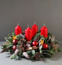 Exhibition-sale of Advent wreaths
