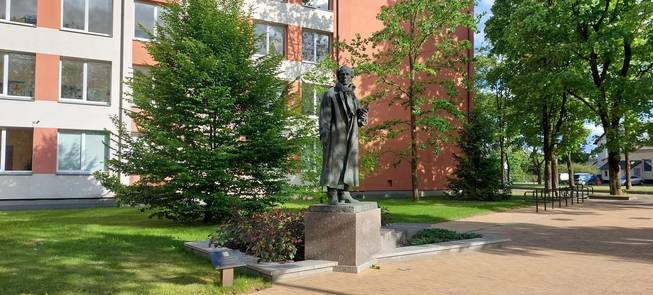 Pomnik nauczycielowi Kazysowi Klimavičiusowi