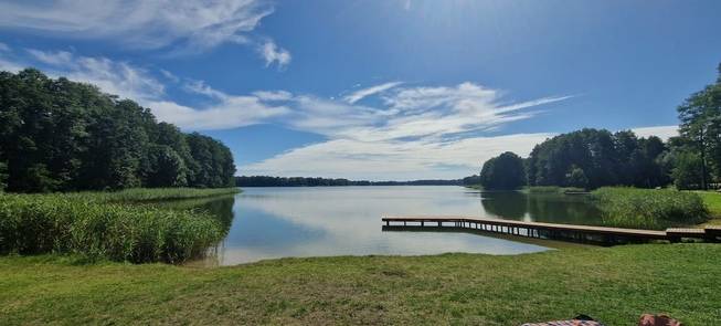 Paplūdimys šalia Daugų technologijos ir verslo mokyklos