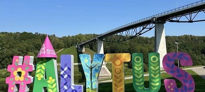 ORIENTACINIS ŽAIDIMAS „Nepažintas miestas“ 