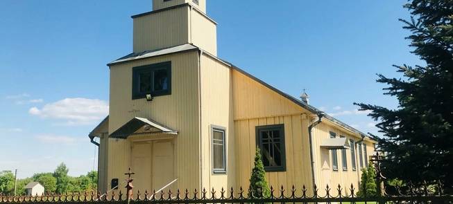 Kościół Chrystusa Króla we wsi Santaika