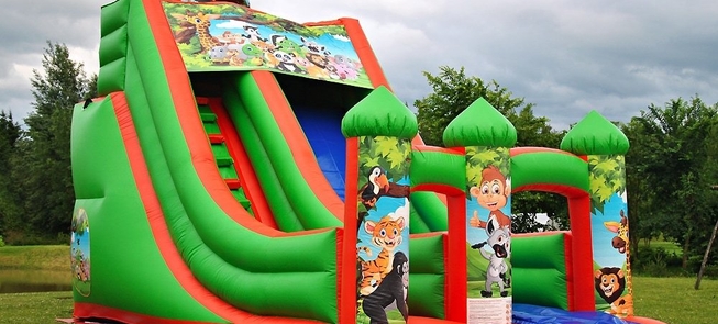 Gimtadienių erdvė „Basas zuikis “/Batutų nuoma