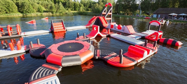 Vandens batutų parkas "Daugų sala"