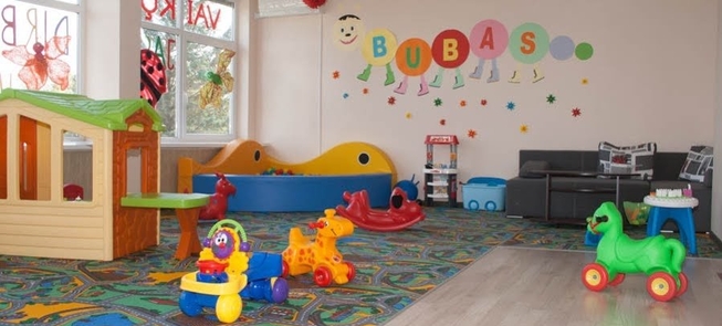 Vaikų žaidimų kambarys „Spalvotas burbulas“