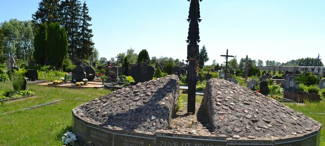 Pomnik partyzantów litewskich „Zginęli za Ojczyznę 1944-1949”