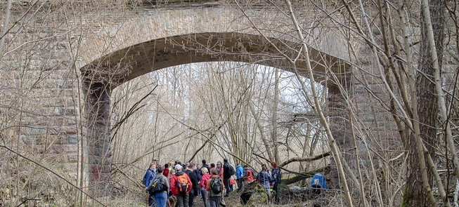 Wiadukt na autostradzie Merkinė nad XIX w. kolej żelazna