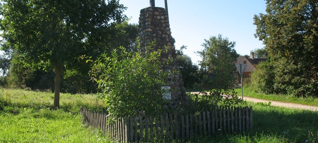 Pomnik poległych za wolność Litwy w Meškučiai
