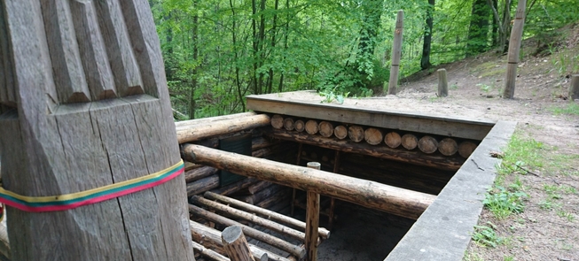 Ziemianka sztabu partyzantów litewskich okręgu „Dainavy”