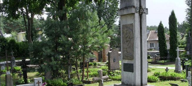 Płyta nagrobna grobu rodziny Rēklaičiai